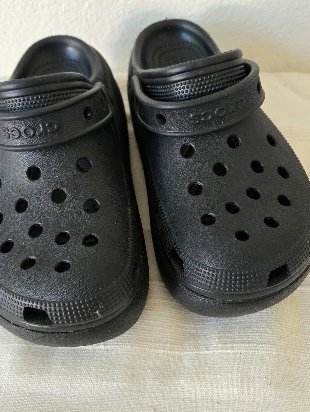 Juniors Crocs Classic Crush Platform Croc‎ Clog Sandals Size 4J Black Shoes